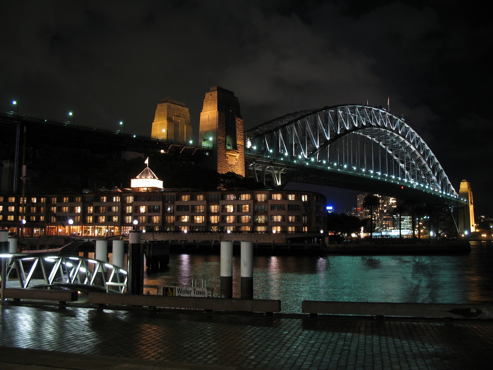 Sydney - Harbour Bridge