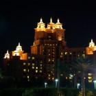 Nachtbeleuchtung am Hotel Atlantis Jumeirah (Palmeninsel "The Palm, Jumeirah")
